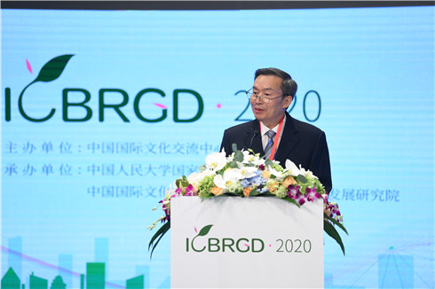 de7bb92f51ce4177b8849c89c6be8a9a.jpg 何建中.jpg