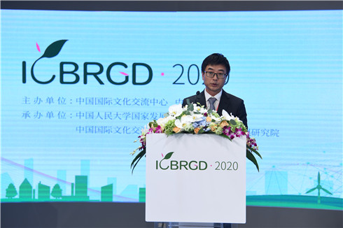 6ebec5ece84c436fa5769d61a25623fe.jpg 胡百精.jpg