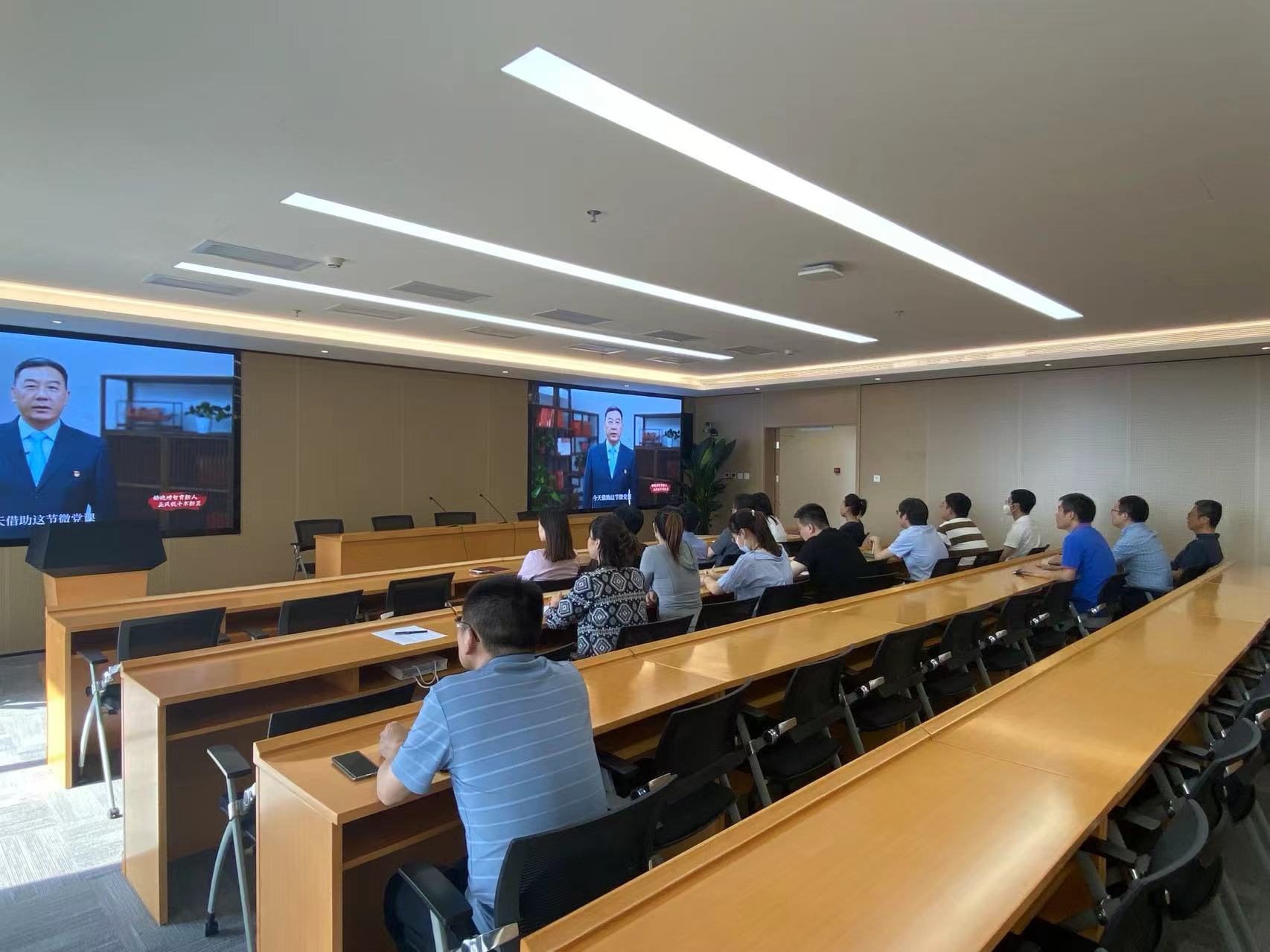 6.20230614 91暗网
党支部集体学习第一期高校党组织示范微党课.jpg